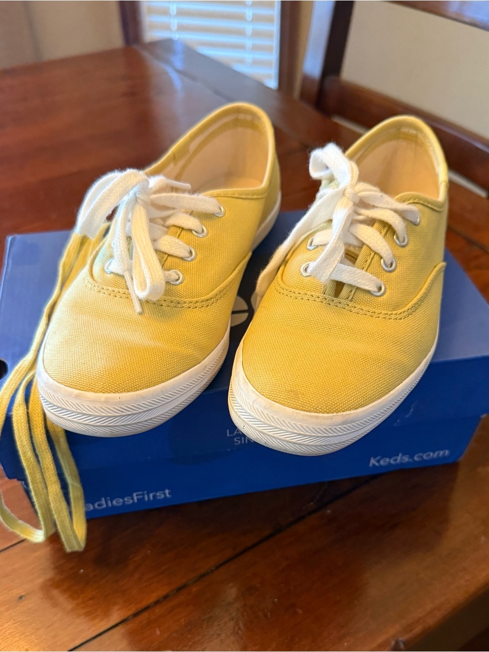 Keds Canvas Sneakers - Yellow with White Laces size 6.5
